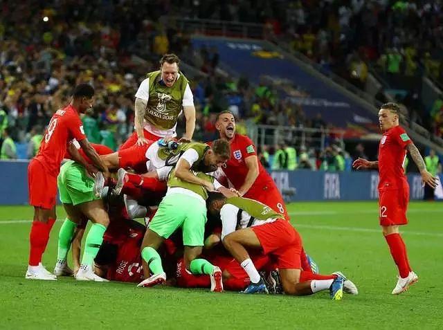 欧洲庆祝英国欧洲杯（欧洲杯决赛前英国陷入疯狂）